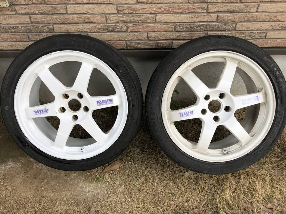 RAYS VOLK RACING TE37 PAIR