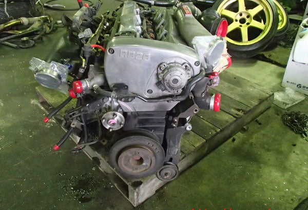 NISSAN SKYLINE GTR R33 RB26 / STAGEA 260RS ENGINE