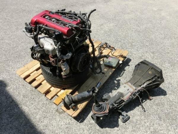 NISSAN SILVIA S13 SR20DET ENGINE AND GEARBOX TRANSPLANT KIT