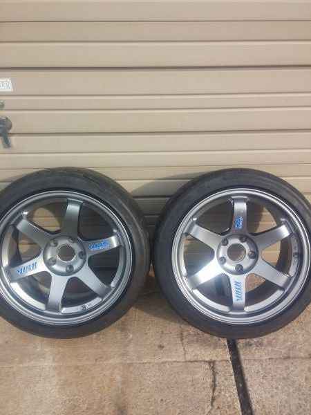 RAYS VOLK RACING TE37 PAIR