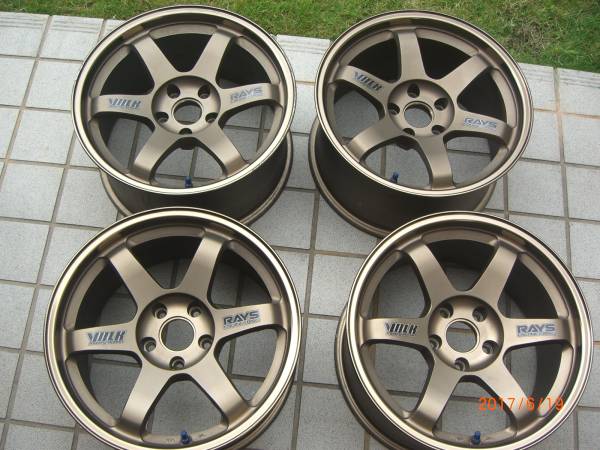 RAYS VOLK RACING TE37