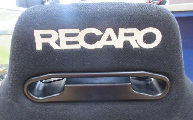 RECARO SR3 CONFETTI “JOHN RECARO 30 YEARS IN JAPAN” LIMITED EDITION SEAT
