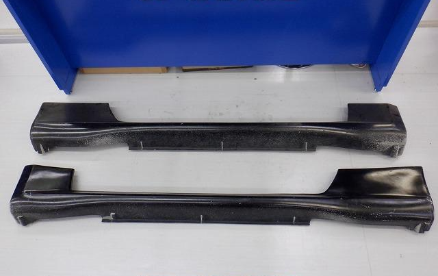 NISSAN SKYLINE R32 TYPE-M GENUINE OEM SIDE SKIRTS