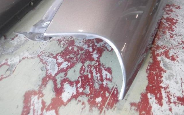 NISSAN SKYLINE R34 GTR BNR34 GENUINE OEM FRONT FENDERS WINGS PAIR