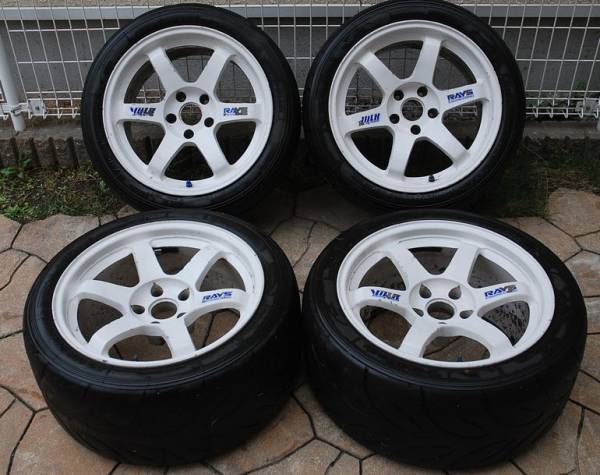 RAYS VOLK RACING TE37