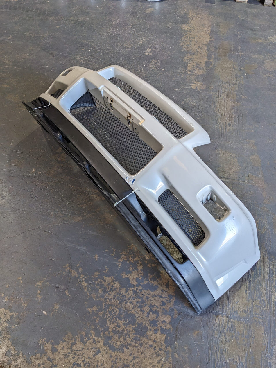 NISSAN SKYLINE R34 GTR BNR34 V-SPEC GENUINE OEM FRONT BUMPER &amp; LIP WITH DIFFUSER