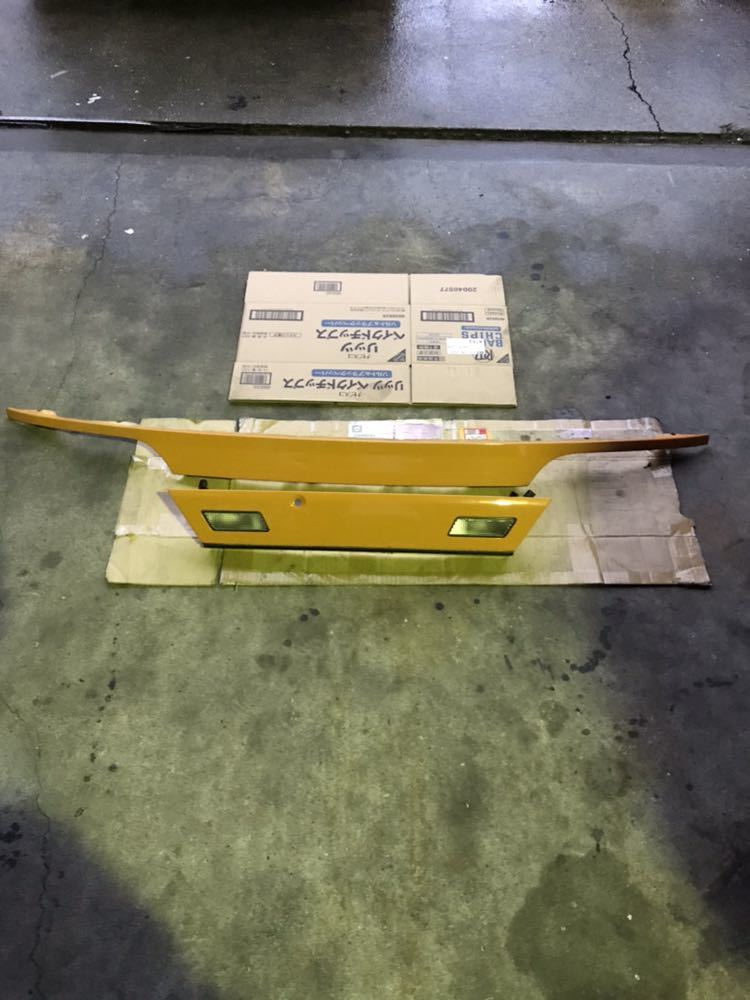 NISSAN 180SX S13 KOUKI REAR LIGHT LOWER PANEL &amp; CENTRE GARNISH