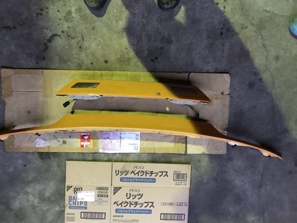 NISSAN 180SX S13 KOUKI REAR LIGHT LOWER PANEL &amp; CENTRE GARNISH