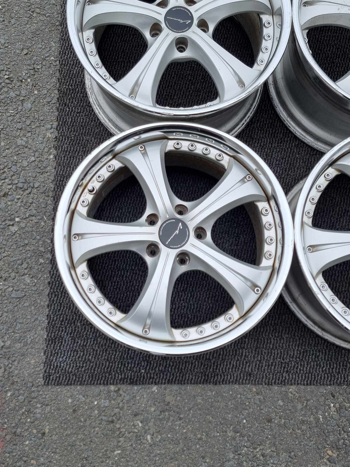 Vienna Rims SSR VIENNA COURAGE - JDM Distro - Buy JDM Wheels, Engines and Parts ...