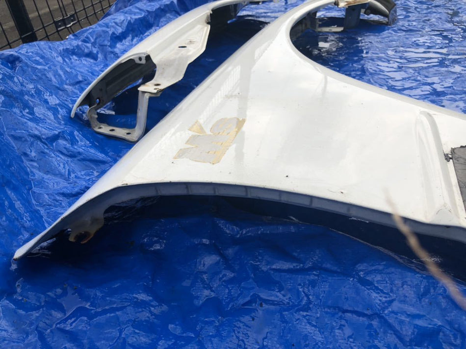 NISSAN SKYLINE R32 GTS-T GENUINE FRONT FENDERS WINGS PAIR