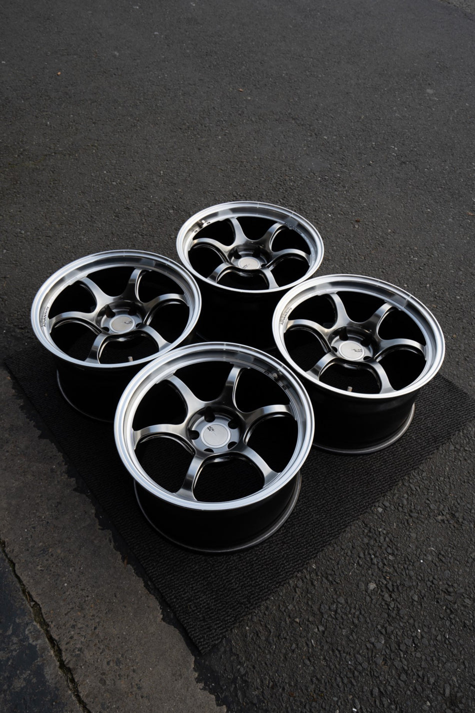 YOKOHAMA ADVAN RACING RG-D2