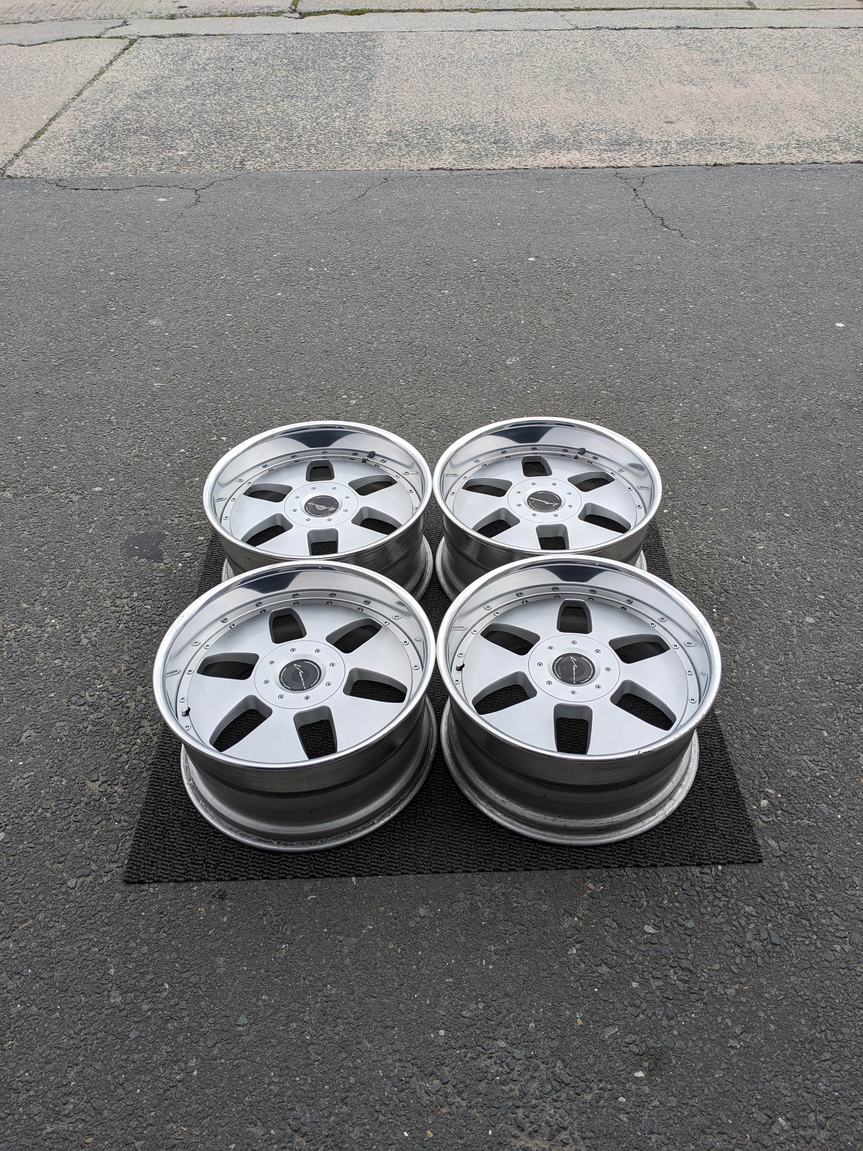 SSR VIENNA KREIS - JDM Distro - Buy JDM Wheels, Engines and Parts
