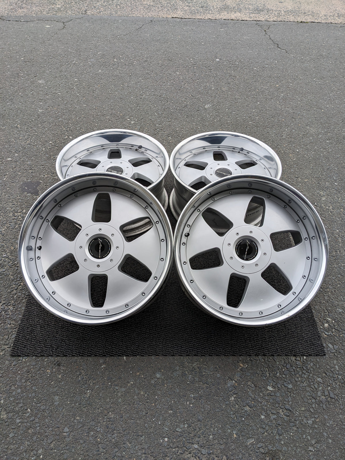 SSR VIENNA KREIS - JDM Distro - Buy JDM Wheels, Engines and Parts 