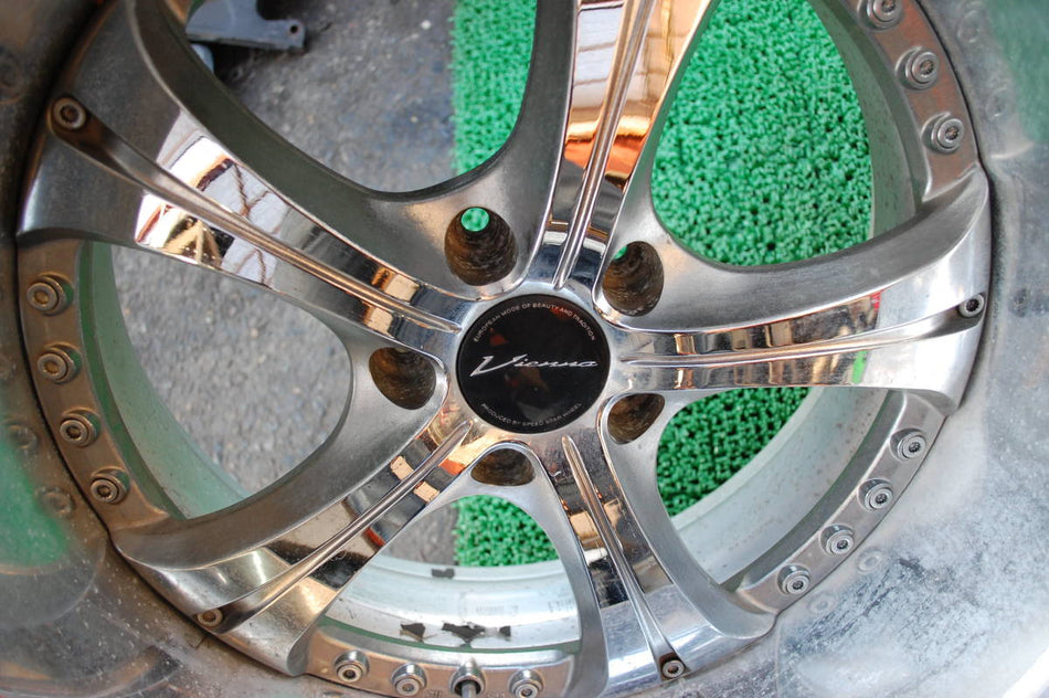 SSR VIENNA COURAGE PAIR