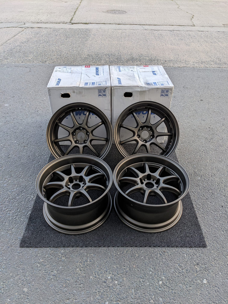 NEW WORK EMOTION D9R GTR