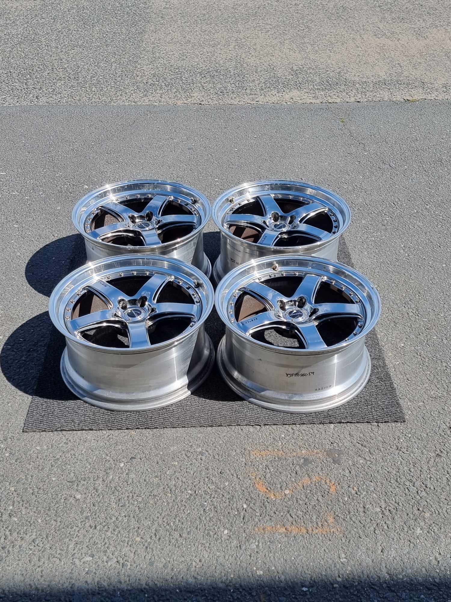ENKEI RACINGLINE RP03 CHROME - JDM Distro - Buy JDM Wheels