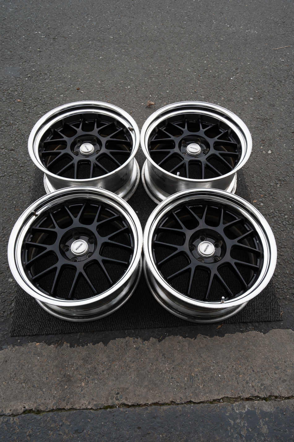 WORK MEISTER M1R MESH