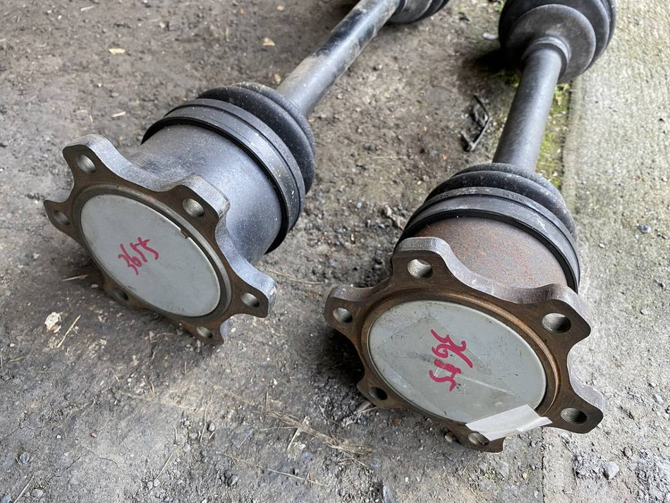 NISSAN SKYLINE R32 R33 GTR REAR DRIVESHAFT AXLE PAIR