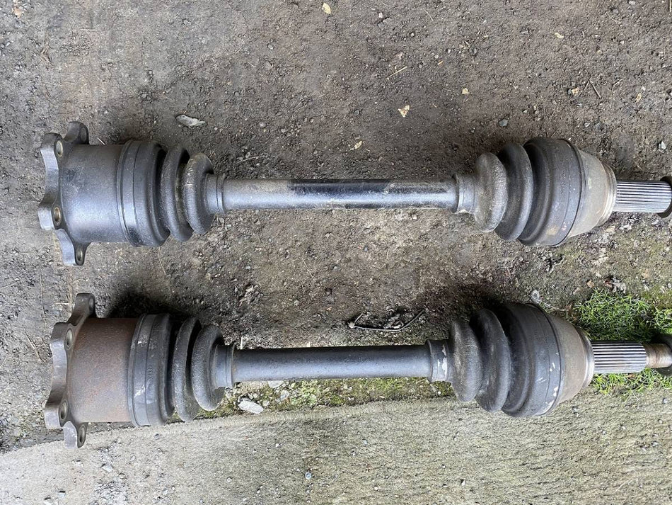 NISSAN SKYLINE R32 R33 GTR REAR DRIVESHAFT AXLE PAIR