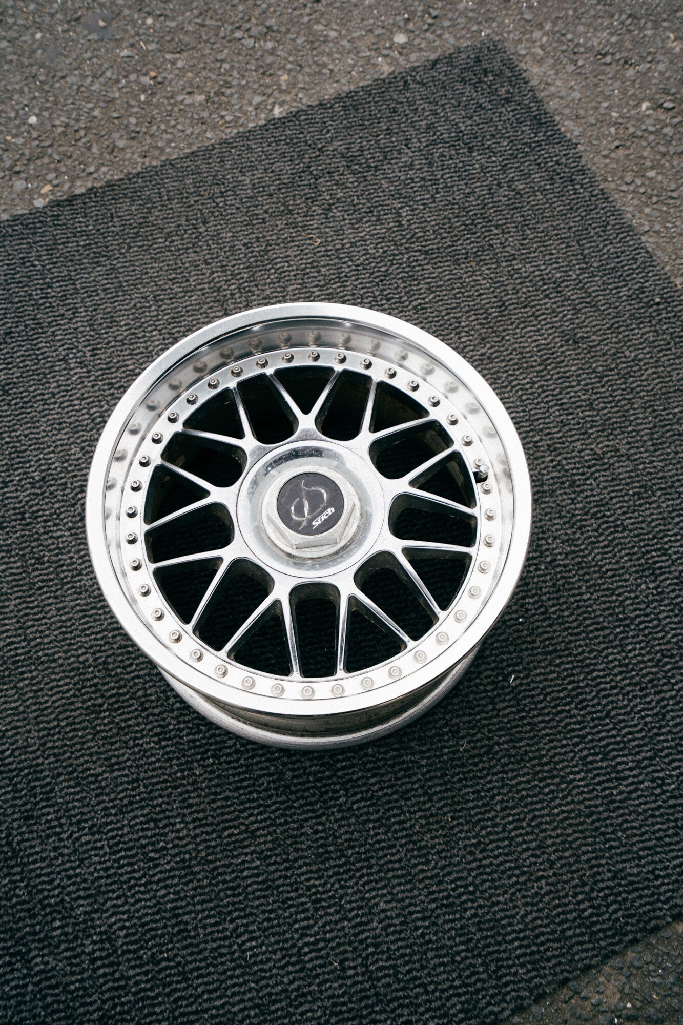 STICH GULF MESH CHROME - JDM Distro - Buy JDM Wheels, Engines and