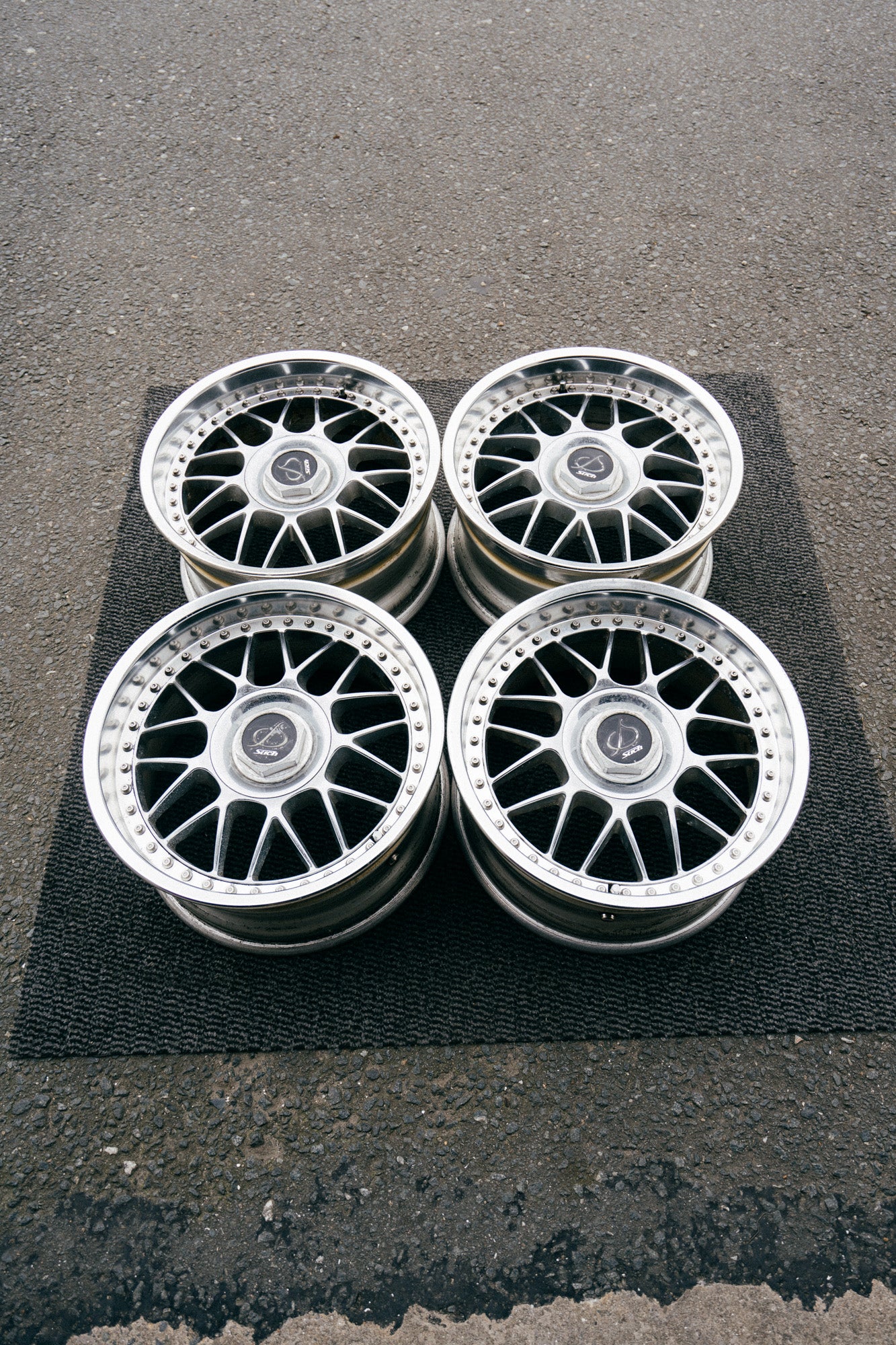 STICH GULF MESH CHROME - JDM Distro - Buy JDM Wheels, Engines and