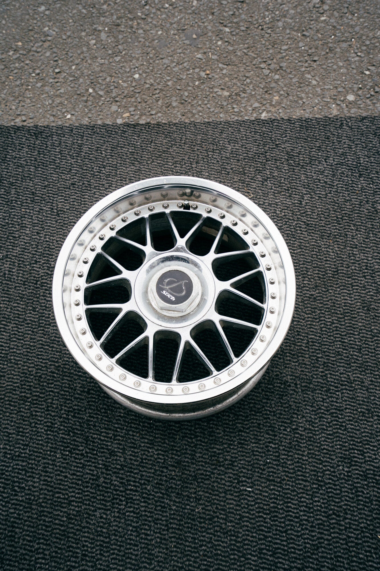 STICH GULF MESH CHROME - JDM Distro - Buy JDM Wheels, Engines and