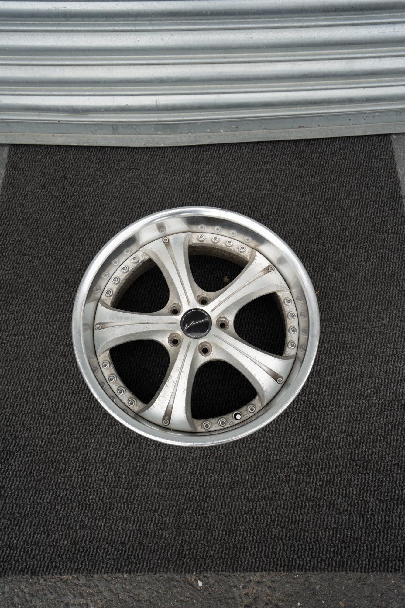 SSR VIENNA COURAGE - JDM Distro - Buy JDM Wheels, Engines and