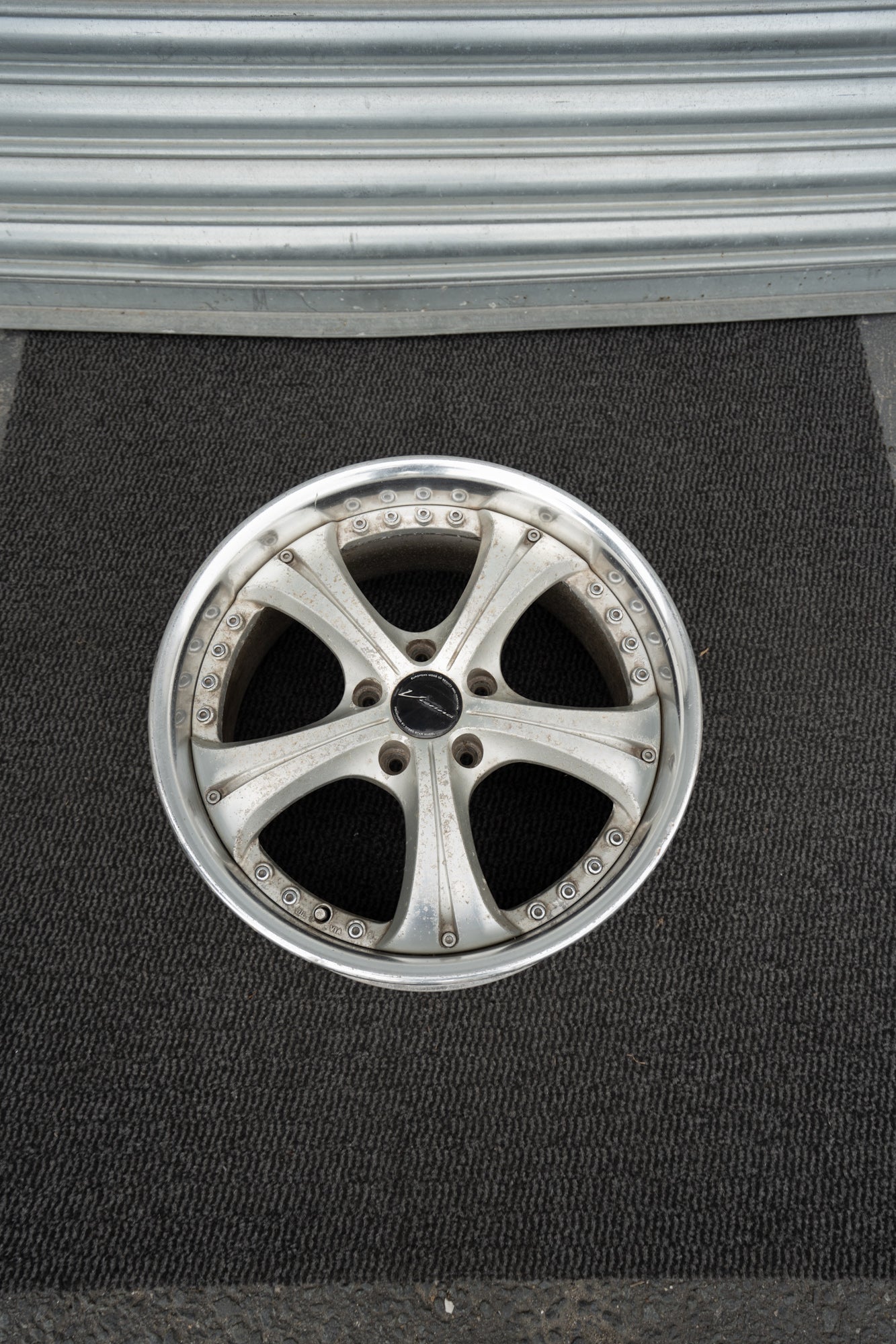 SSR VIENNA COURAGE - JDM Distro - Buy JDM Wheels, Engines and