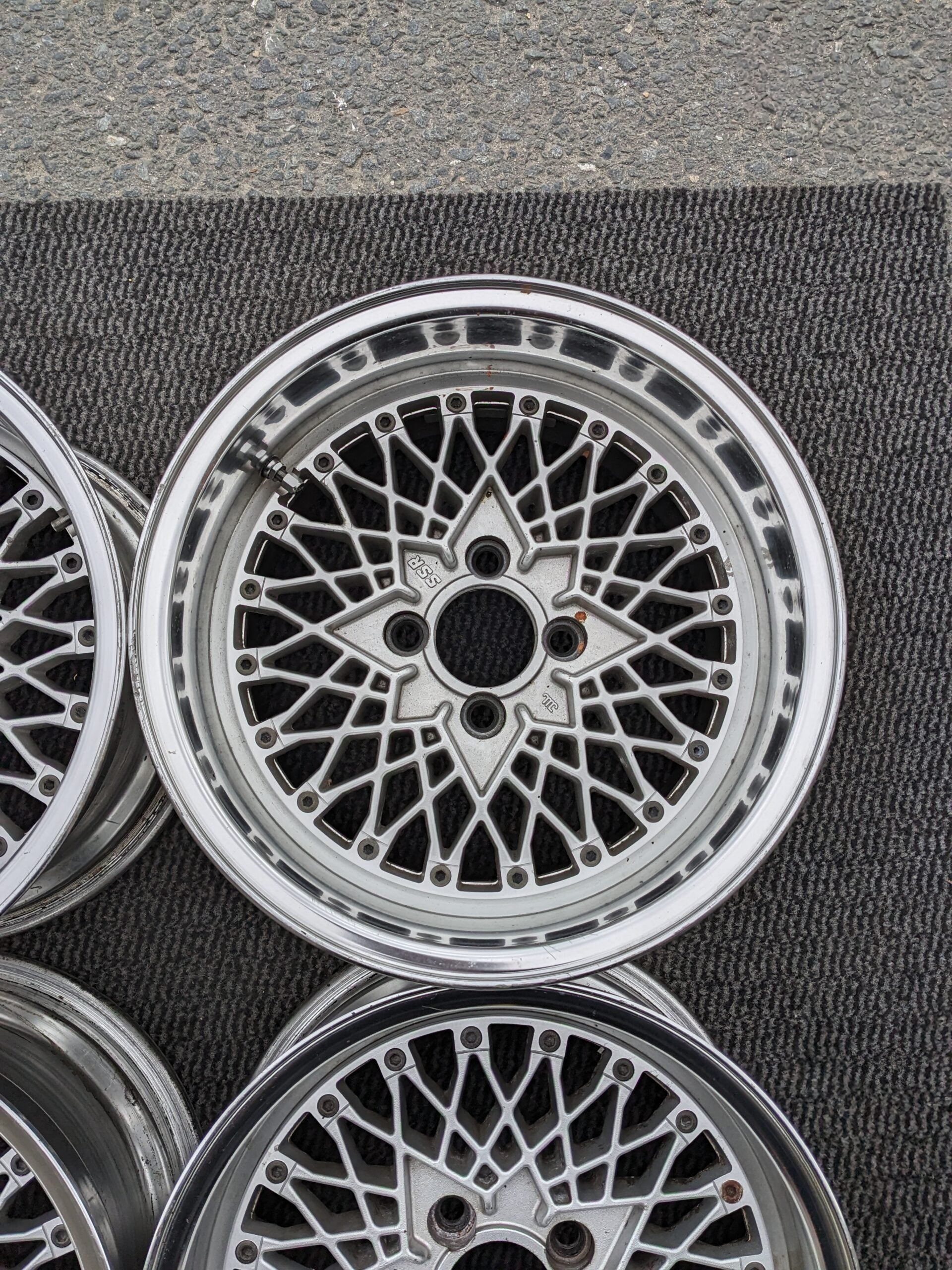 SSR SPEEDSTAR FORMULA MESH - JDM Distro - Buy JDM Wheels, Engines