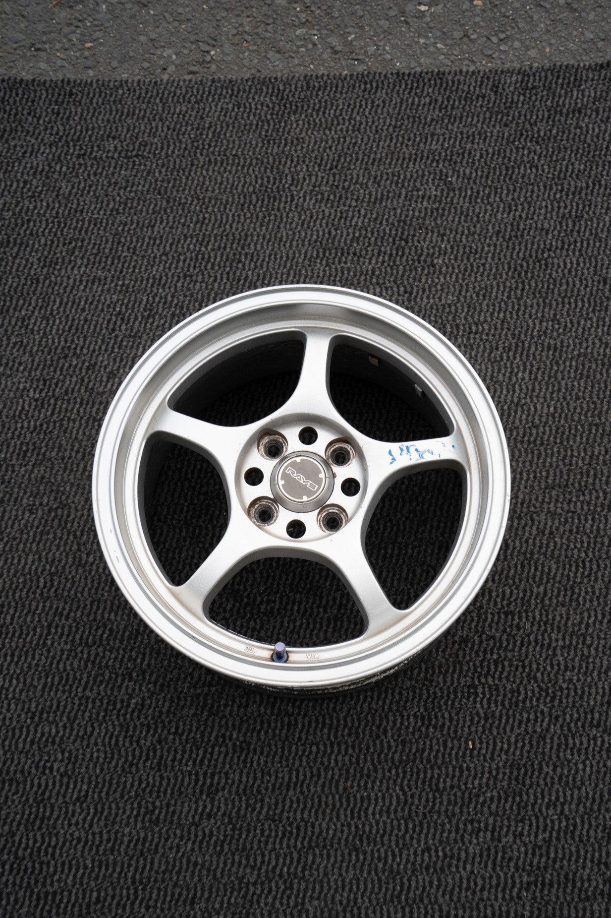 RAYS GRAMLIGHTS 57C - JDM Distro - Buy JDM Wheels, Engines and