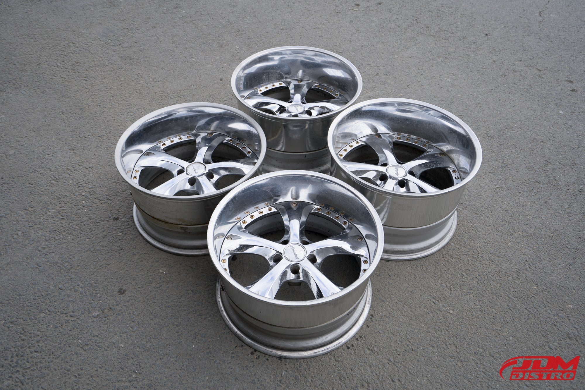 AMISTAD V CHROME - JDM Distro - Buy JDM Wheels, Engines and Parts