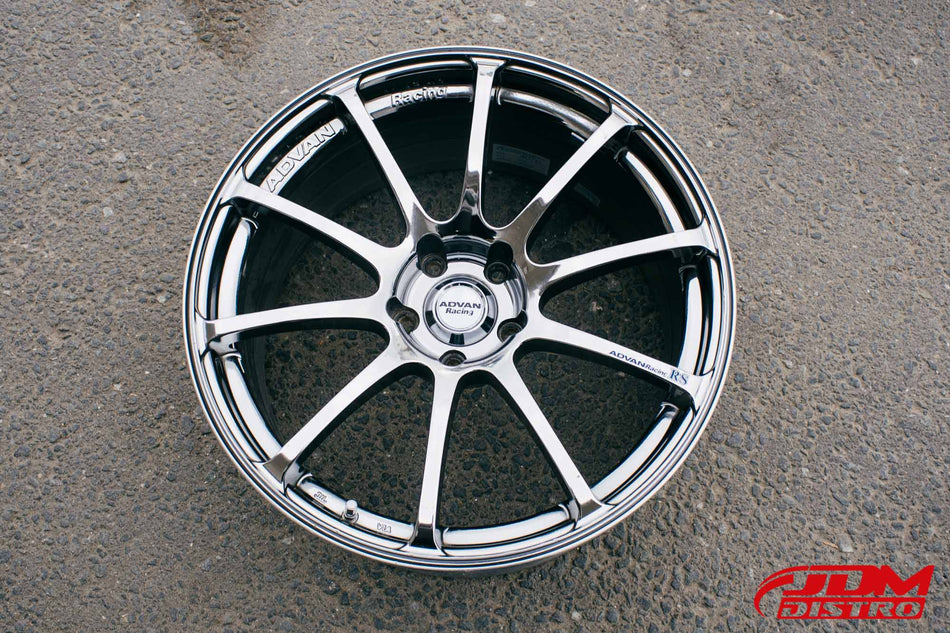 ADVAN RACING RS
