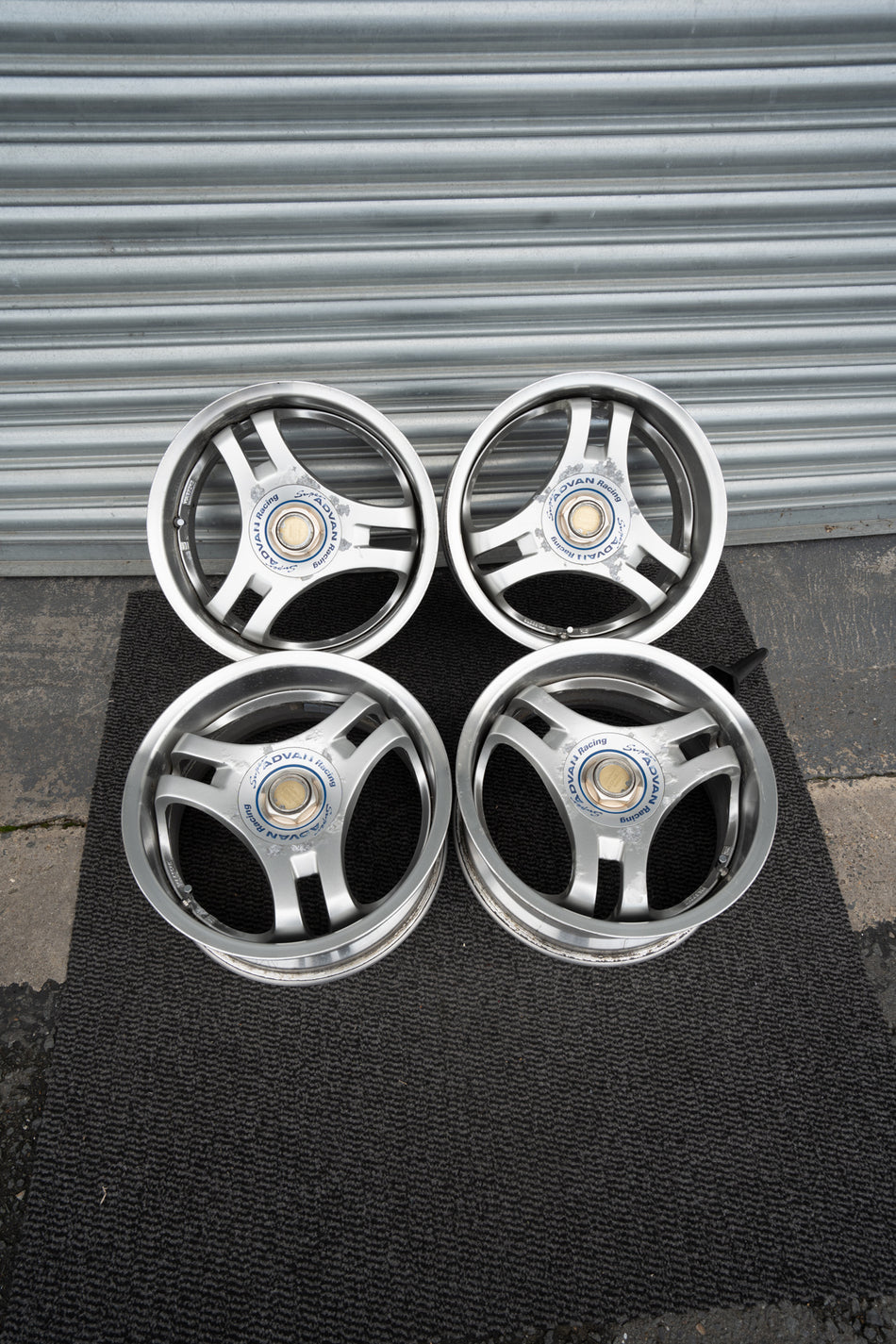 YOKOHAMA SUPER ADVAN RACING SA3R