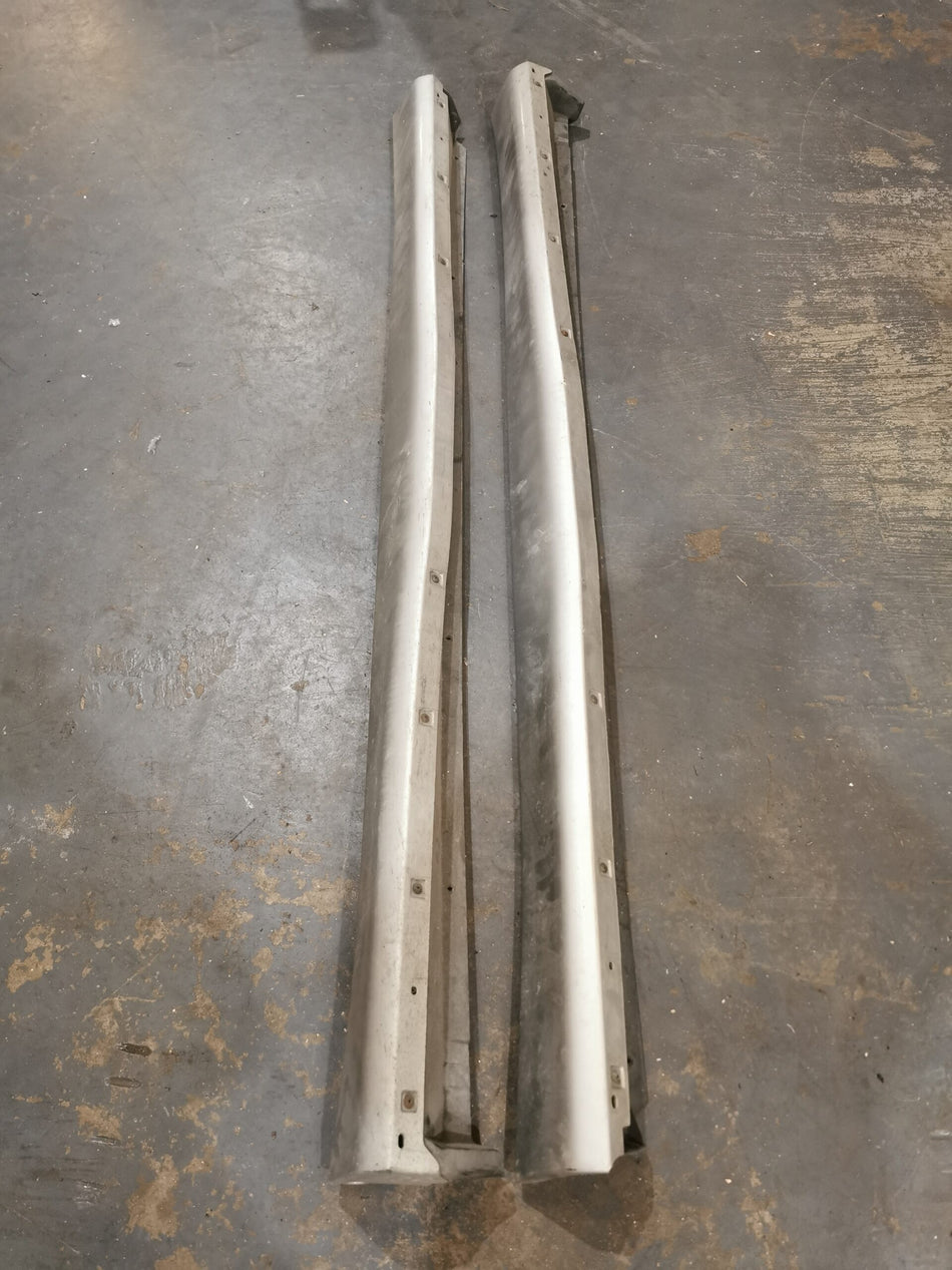 MITSUBISHI LANCER EVO 7 VII CT9A GENUINE JDM SIDE SKIRTS