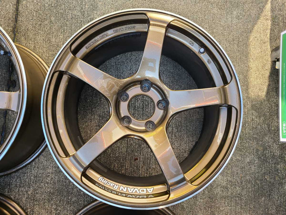 YOKOHAMA ADVAN RACING TC-4