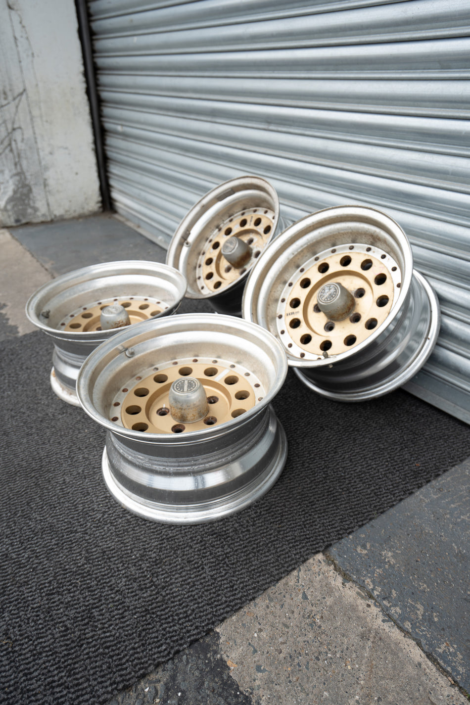 ENKEI HURRICANE HR385