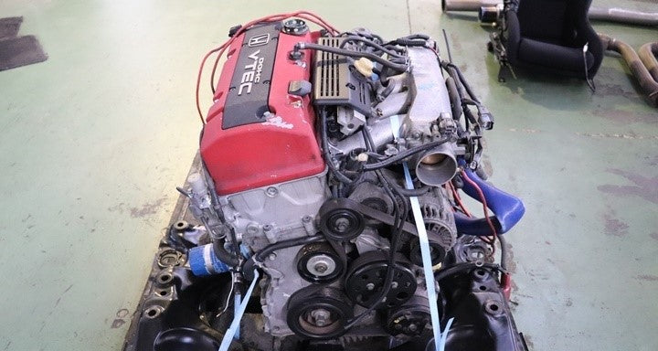 HONDA S2000 - F20C ENGINE