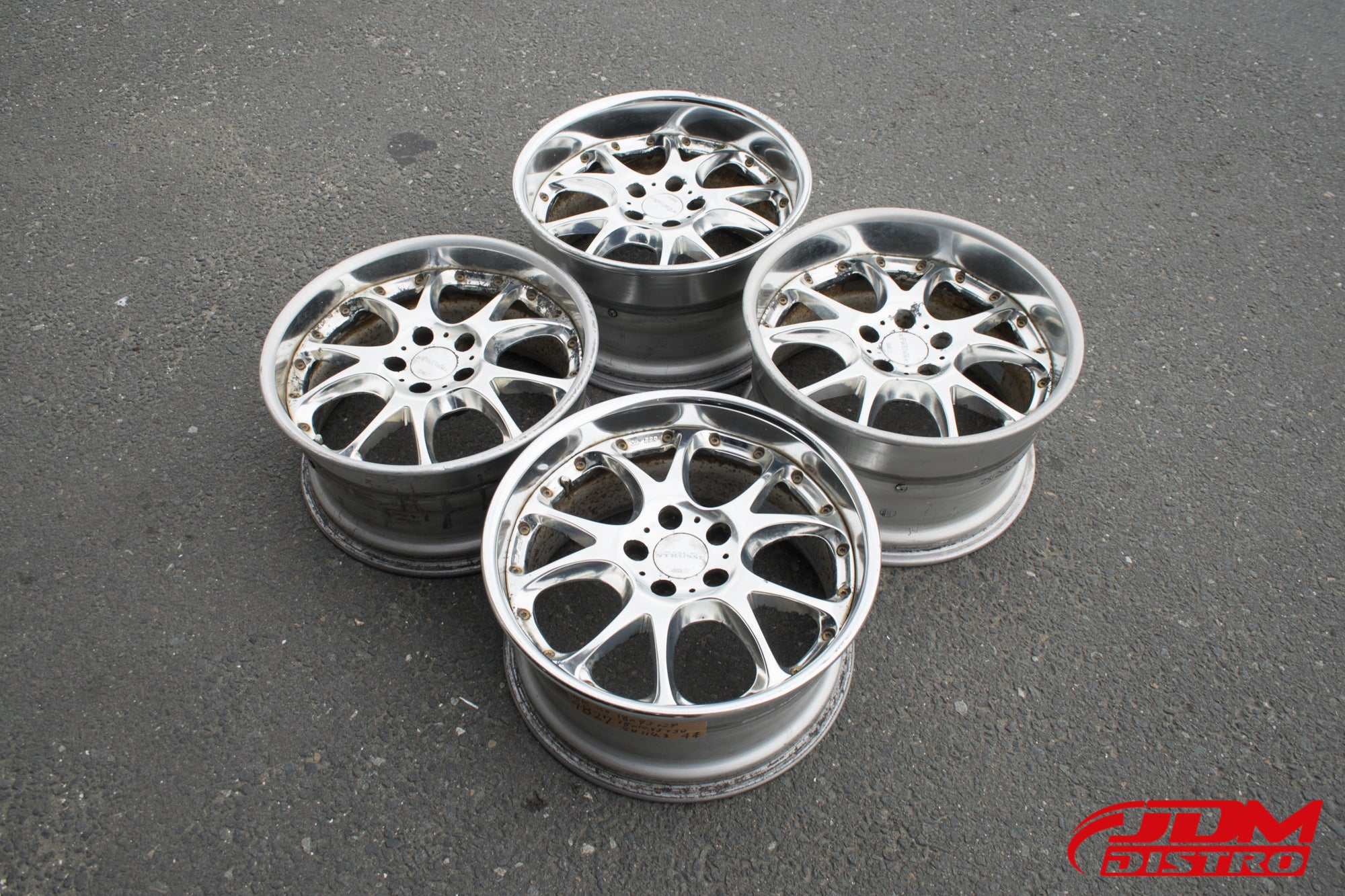 yjm3932182-ssr-agle-strusse-
