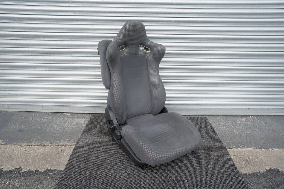NISSAN SKYLINE R34 GTR V-SPEC GENUINE DRIVERS SEAT WITH OPTION AIRBAG