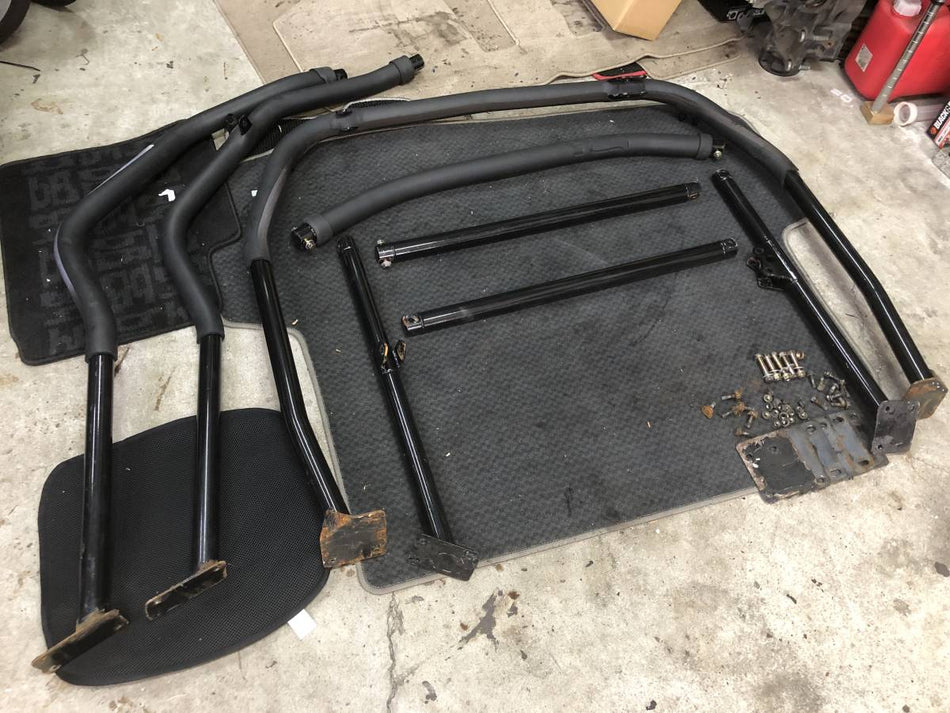 DASH DODGER ROLL CAGE MAZDA MX5 NB8C