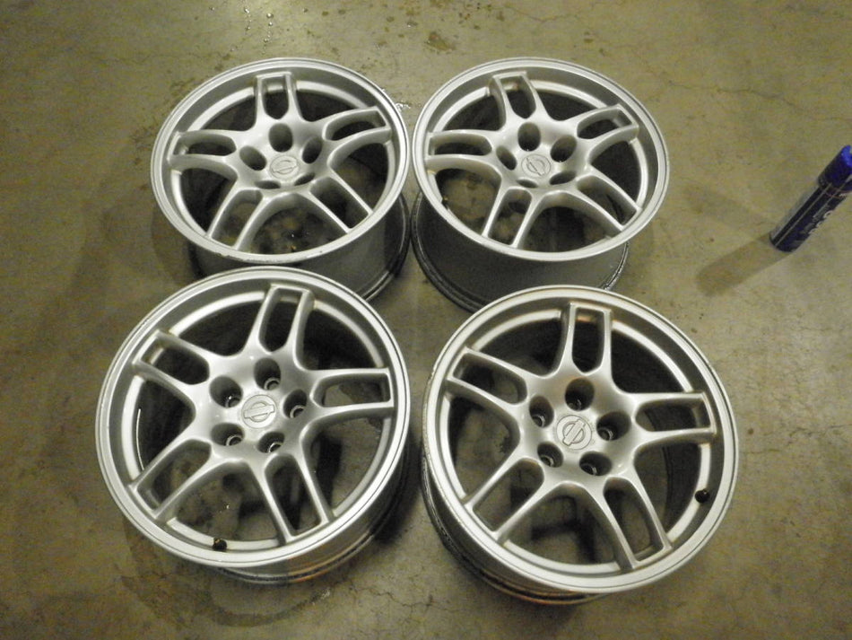 NISSAN SKYLINE R33 GTR GENUINE FORGED WHEELS