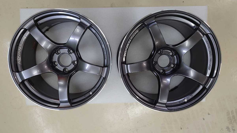 YOKOHAMA ADVAN RACING TC-4