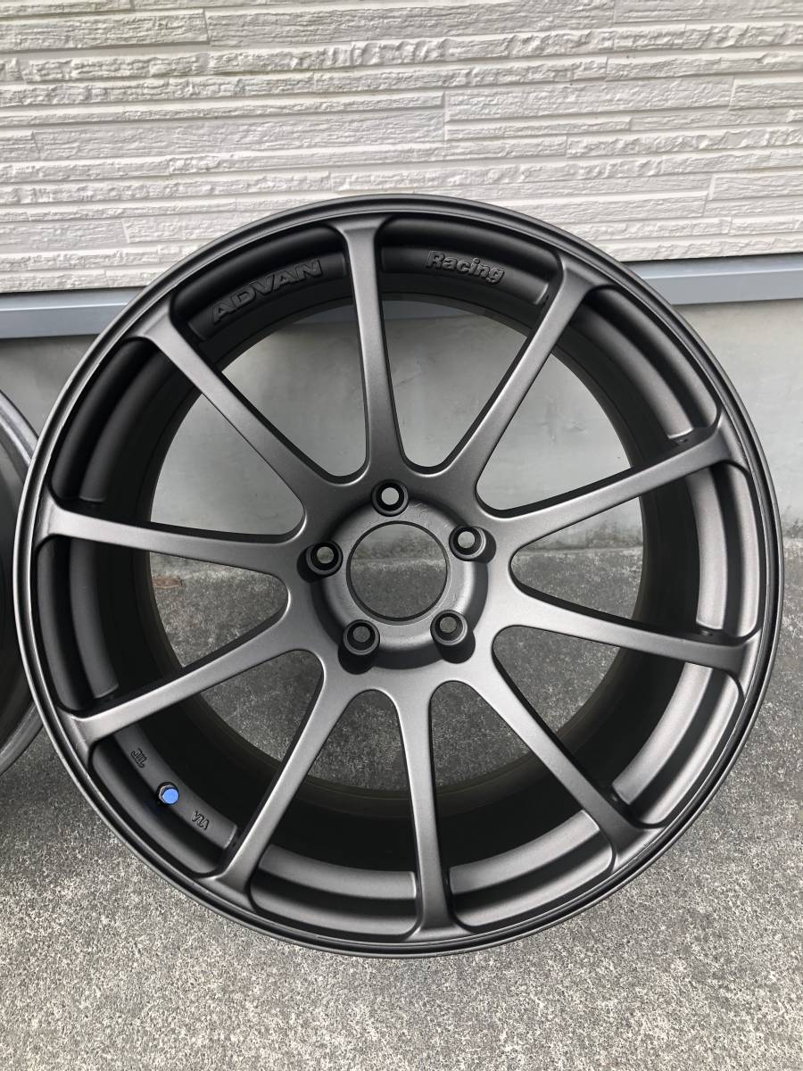 YOKOHAMA ADVAN RACING RS