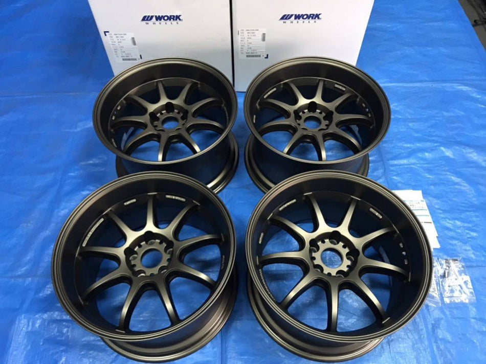 NEW WORK EMOTION D9R GTR