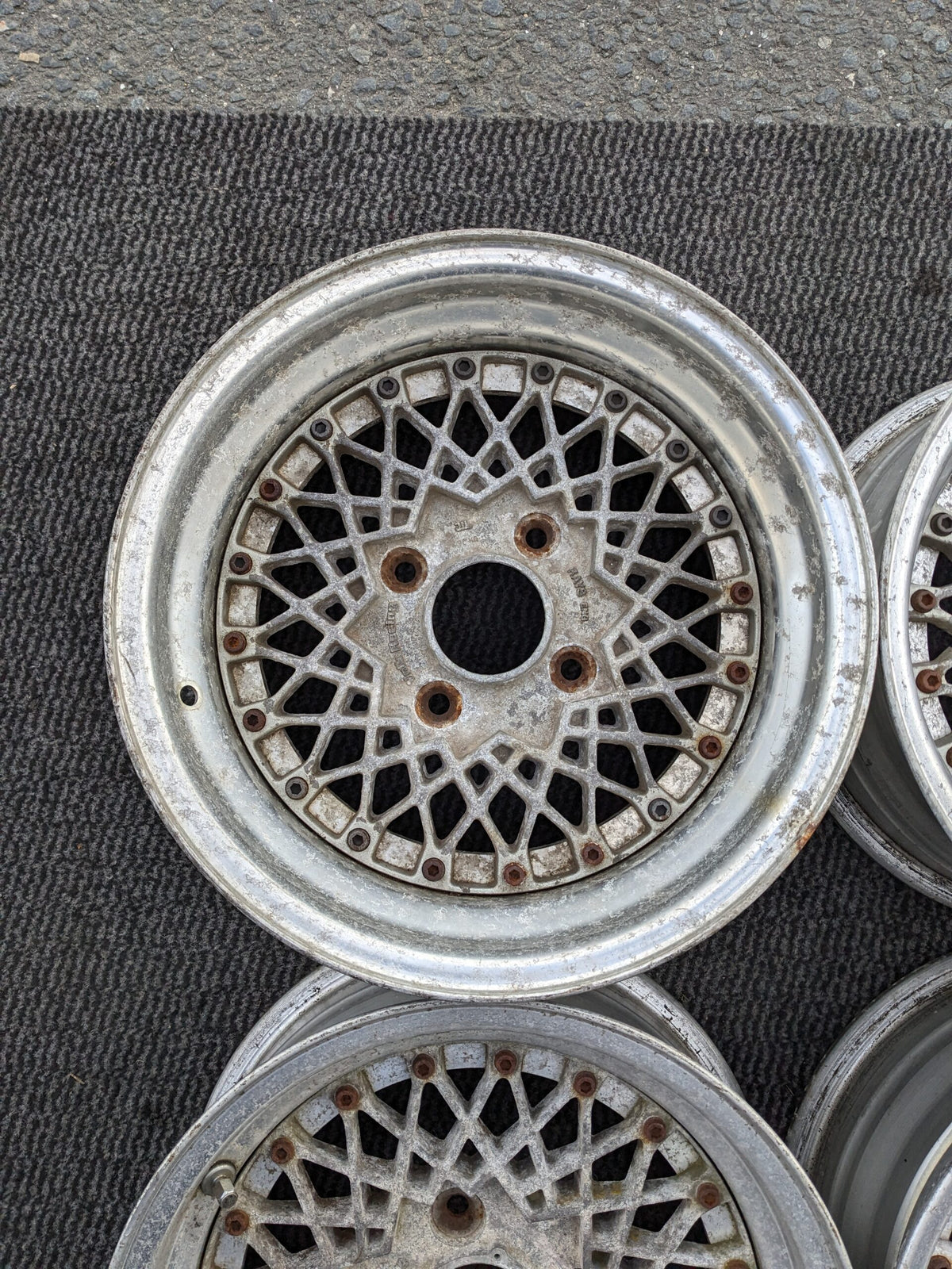 Volks Racing Mesh Rim RAYS VOLK RACING MESH - JDM Distro - Buy JDM Wheels, Engines and Parts ...