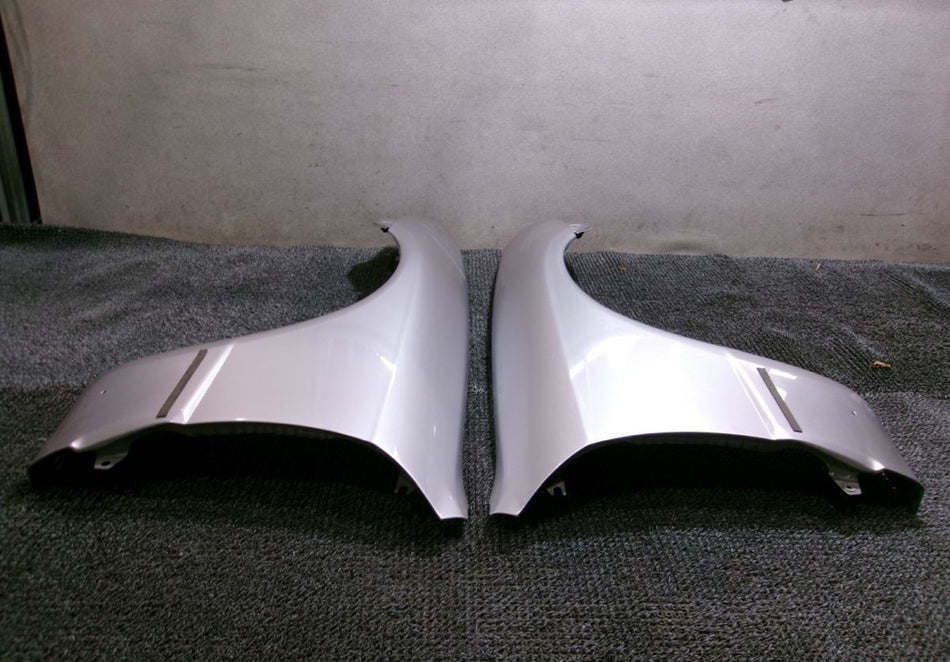 NISSAN SKYLINE R32 GTR BNR32 GENUINE OEM FRONT FENDERS WINGS PAIR