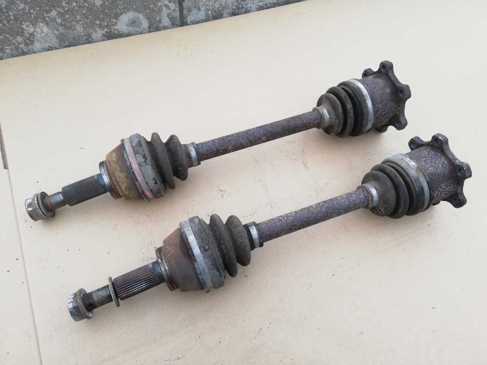 NISSAN SKYLINE R32 R33 GTR REAR DRIVESHAFT AXLE PAIR