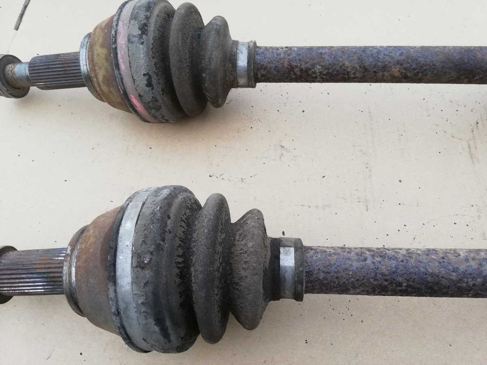 NISSAN SKYLINE R32 R33 GTR REAR DRIVESHAFT AXLE PAIR