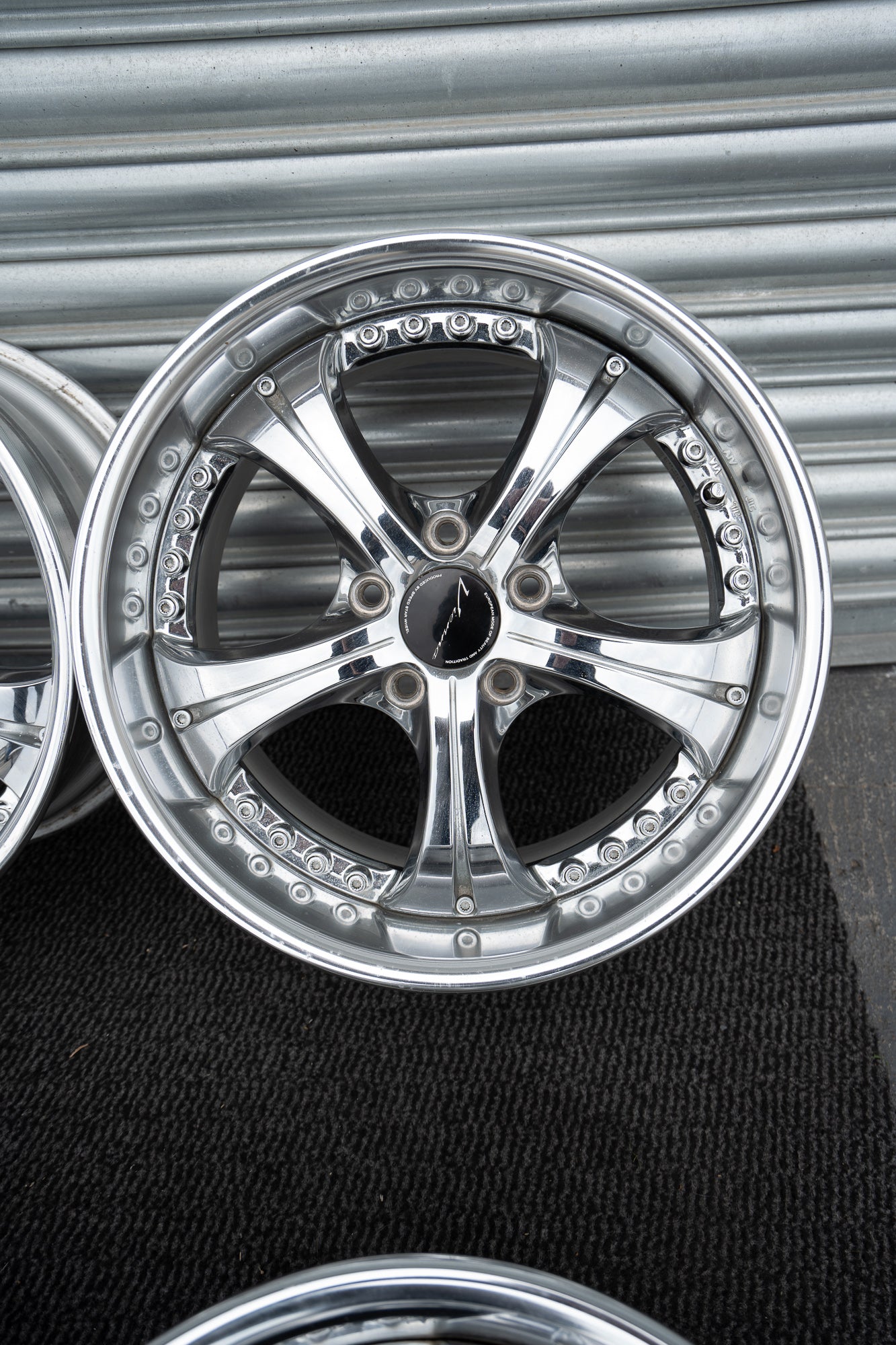 SSR VIENNA COURAGE CHROME - JDM Distro - Buy JDM Wheels, Engines
