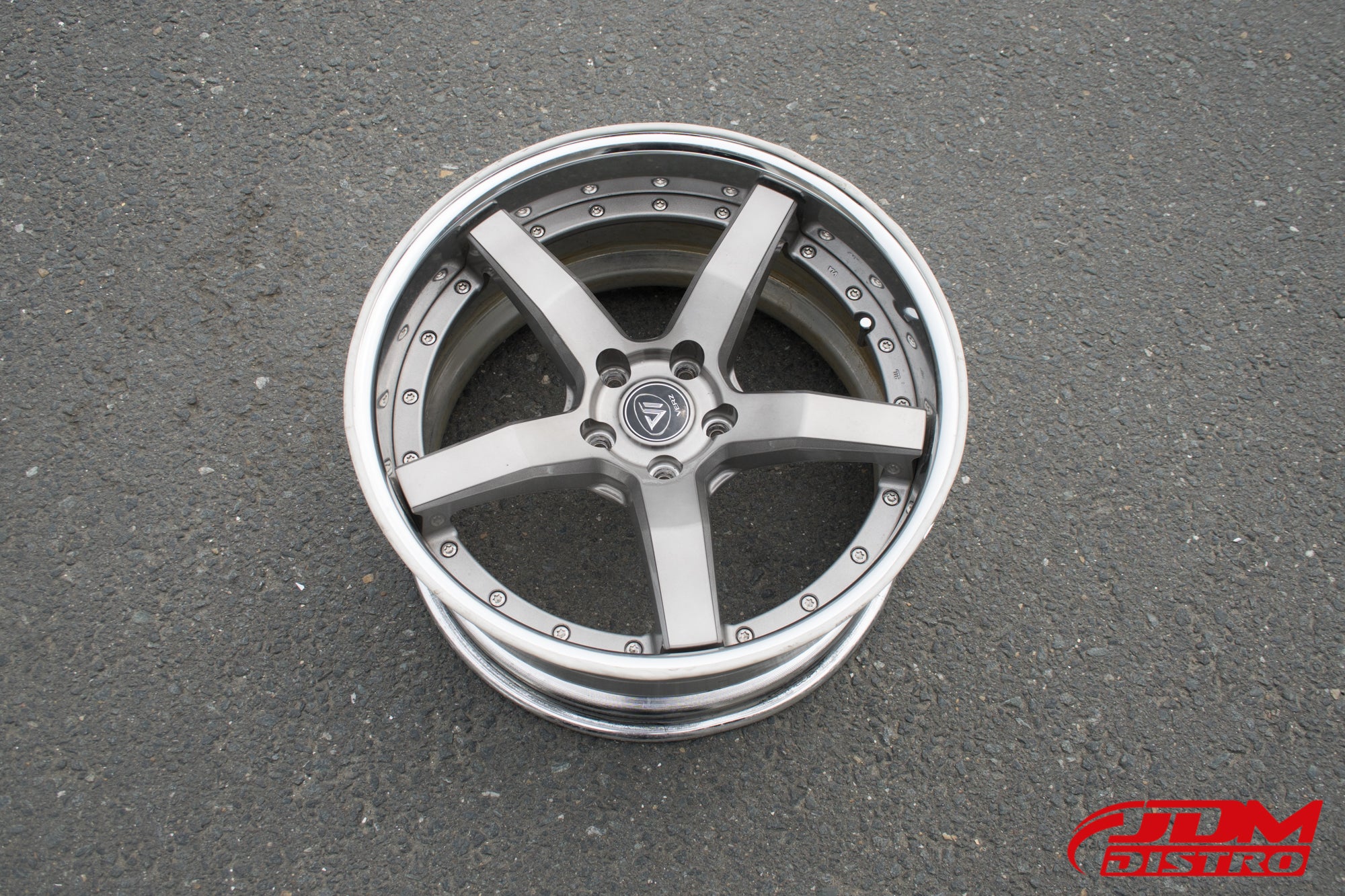 20 インチ VERZ KCV03 20 インチ VERZ KCV03 VERZ-WHEELS KCV03 VERZカスタムホイールKCV03